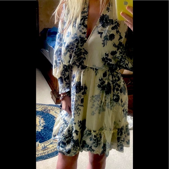 Dresses & Skirts - Vici Summer jams floral smocked baby doll dress